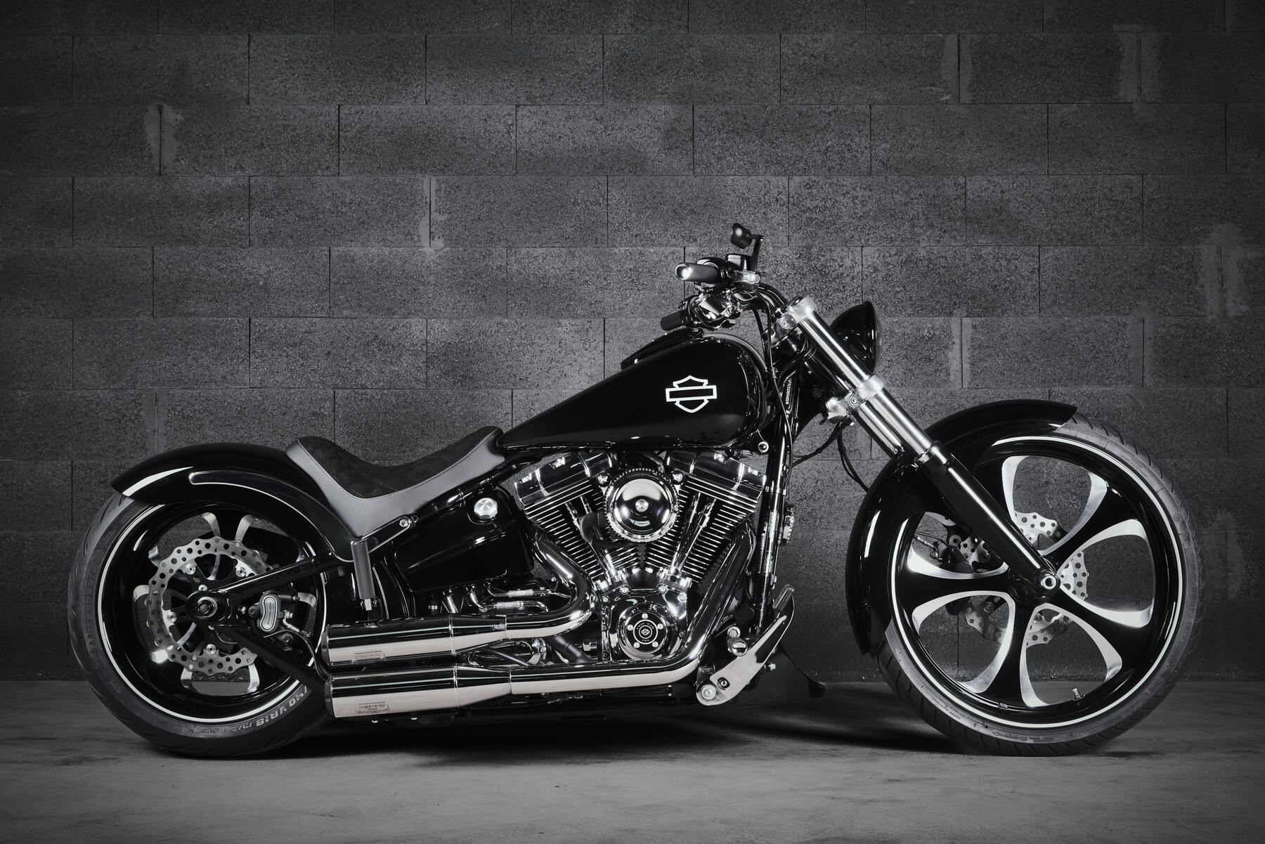 BREAKOUT 103 R.R 2016