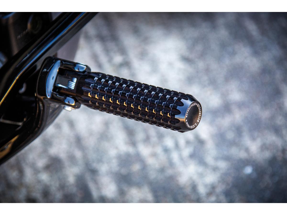 Cale pied Rick's AK4.7 - Noir - Softail