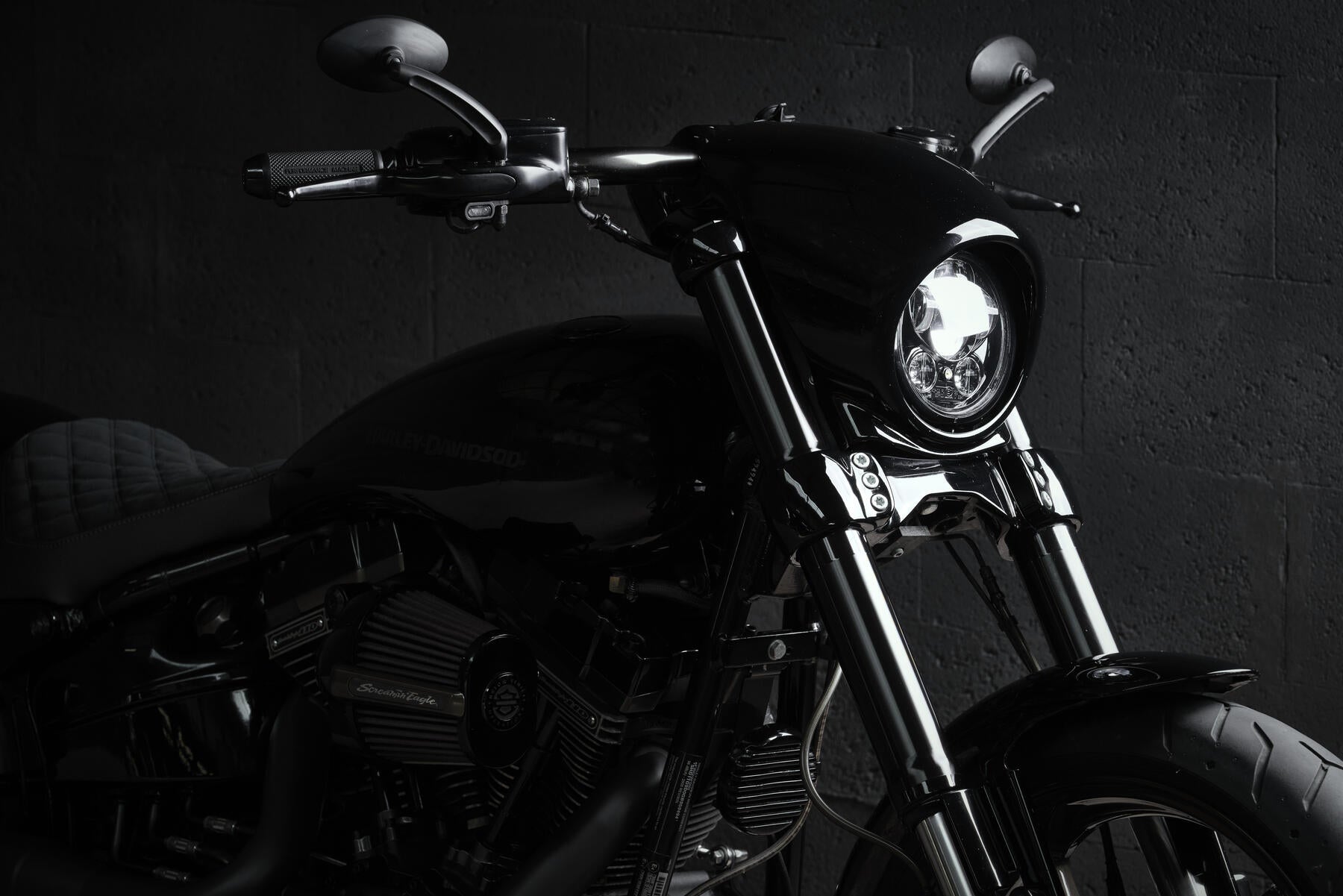 Acompte BREAKOUT PRO STREET 110 I.S 2017