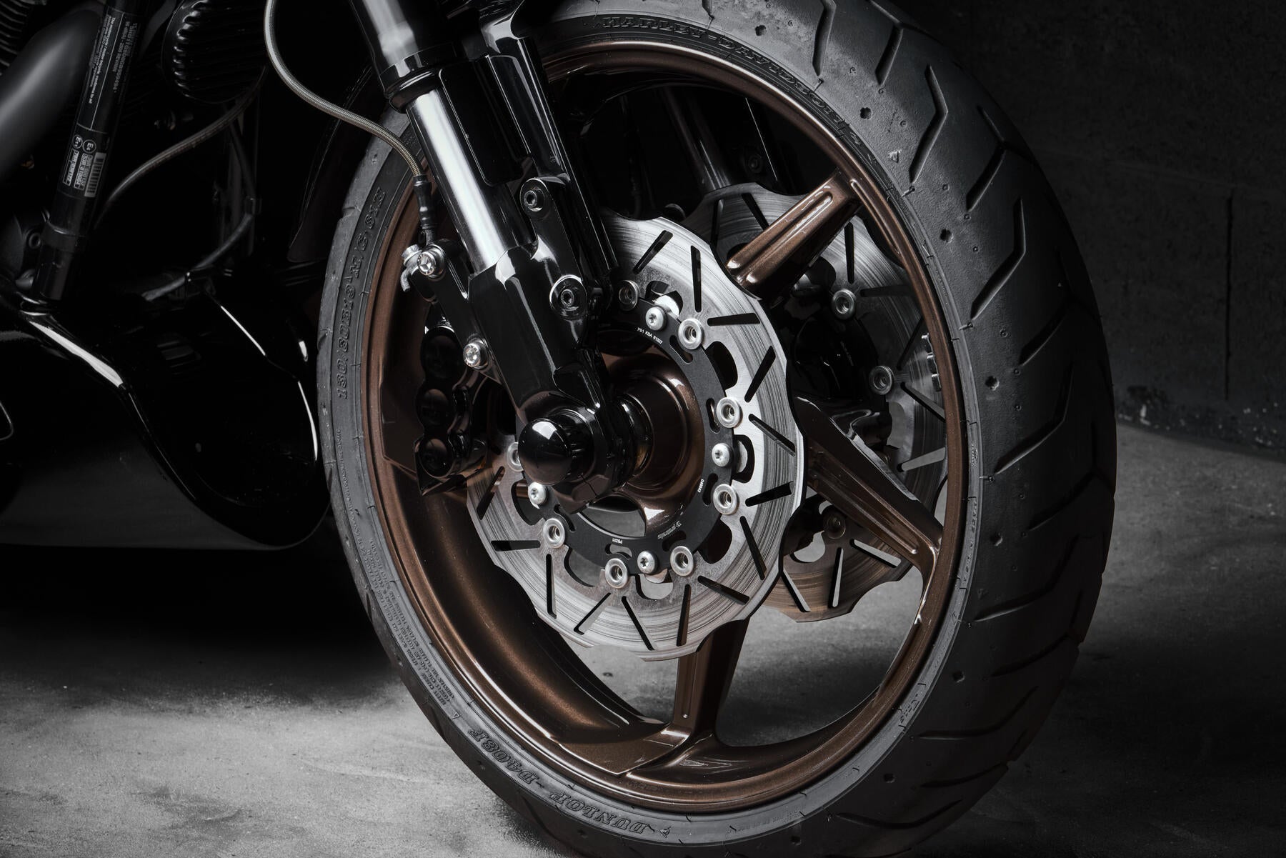 Etrier Avant Arlen Ness 6 pistons 11.8 - Noir - Gauche